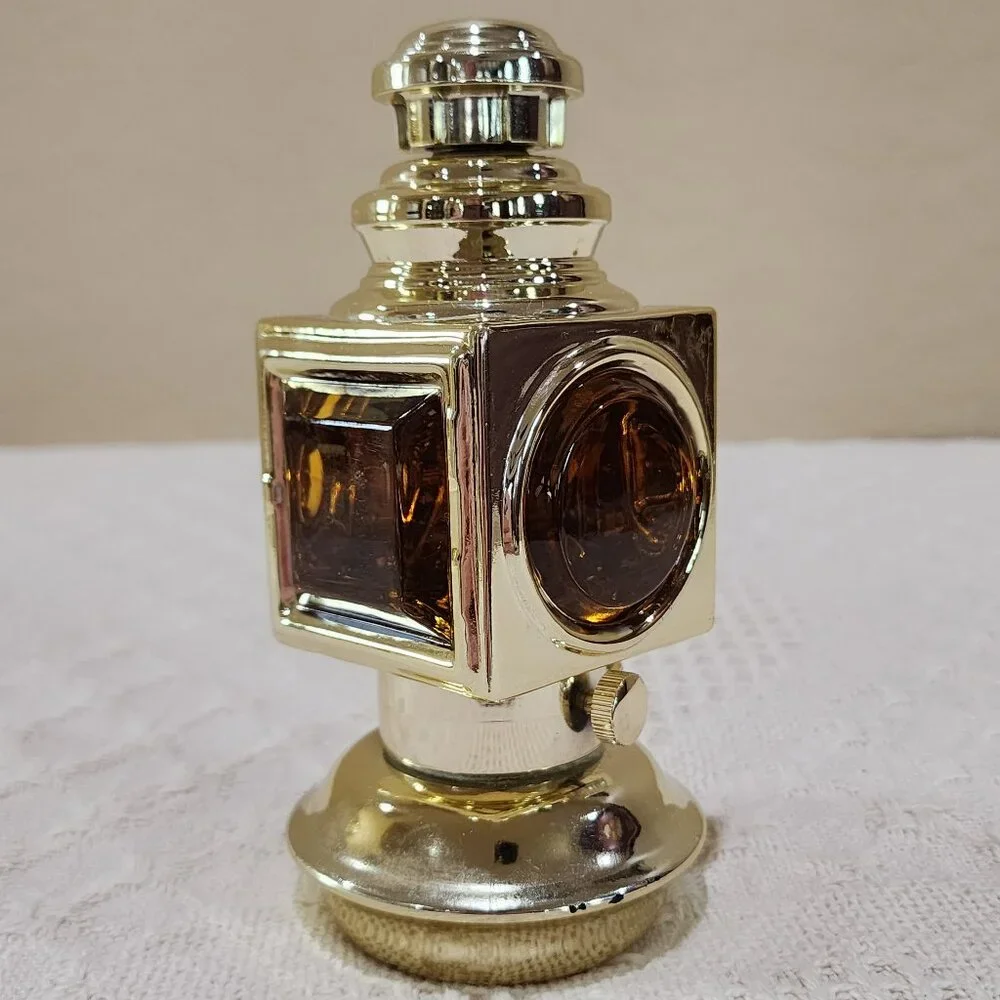 Vintage Avon AUTO CARRIAGE LANTERN Glass Bottle Deep Woods Scent Talc Full